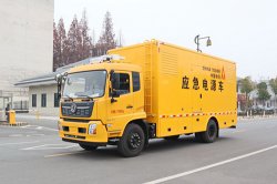 中国铁塔天锦电源车